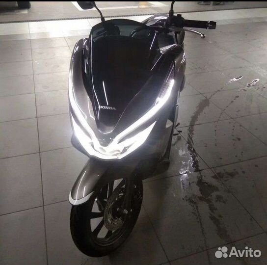 Скутер honda PCX 125