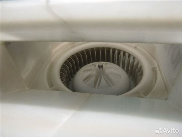 Мотор охлаждения батареи Lexus Ls600Hl UVF46