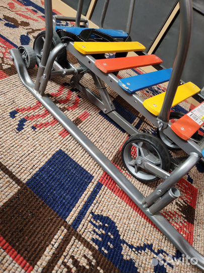 Детские санки с колесами и чехлом