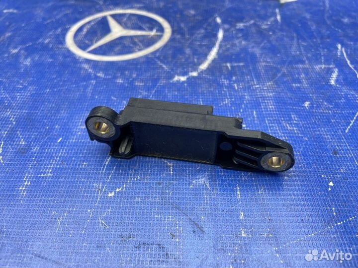Датчик ускорения Mercedes E320 W210 112.941 1999