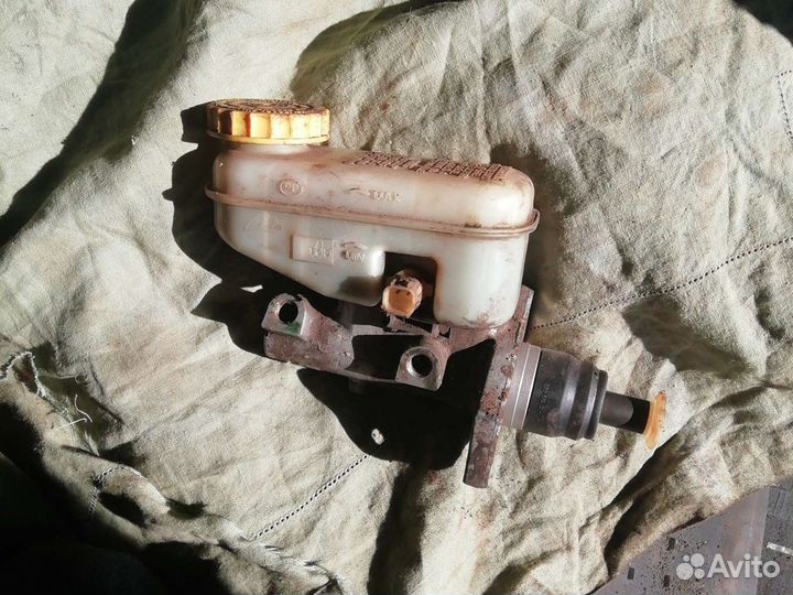 Главный тормозной цилиндр крайслер себринг
