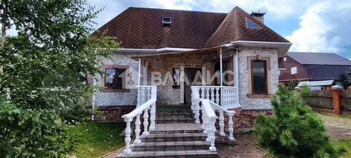 Дом 229 м² на участке 7 сот.