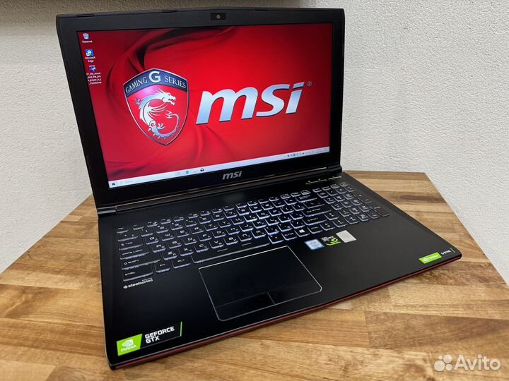 Монстр MSI Core i7-7700HQ 16Gb GTX 1060 SSD+1000Gb