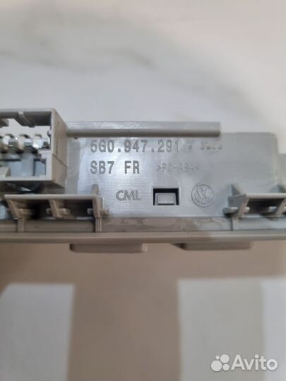 Плафон подсветки салона volkswagen golf 7