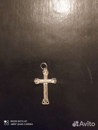 Серебряный крестик