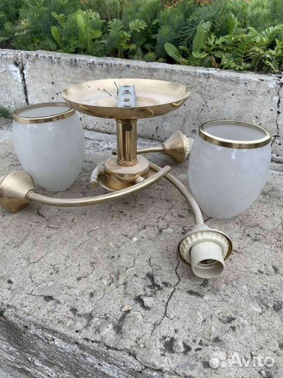 Люстры 3 штуки