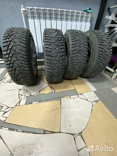 Hankook Winter I'Pike RS2 W429 19.5/65 R15