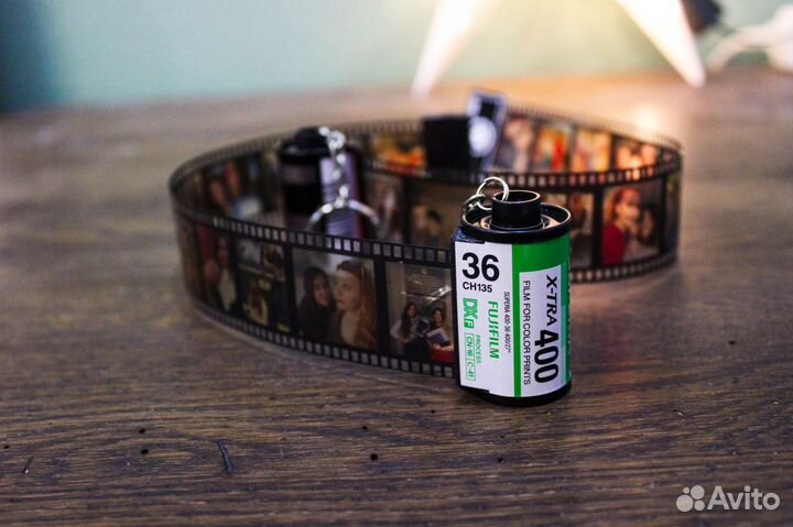 Ретро брелок фотопленка с фотографиями