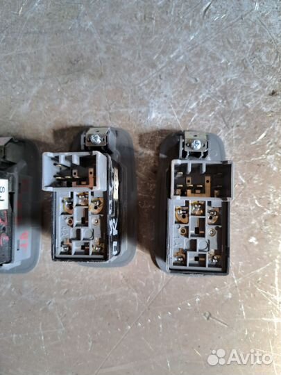 Кнопка стеклоподъёмника Chevrolet Lacetti