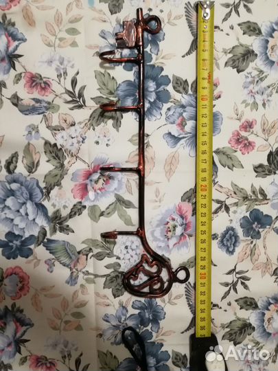 Вешалка кованая на 4 крючка, новая