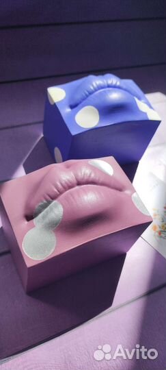 Кашпо из гипса, губы 