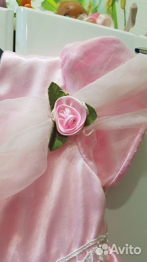 Красивое нарядное платье