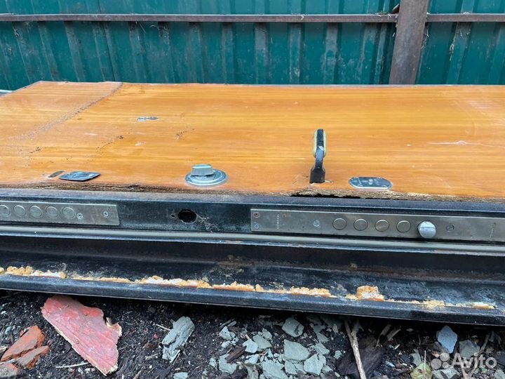 Дверь входная металлическая б/у 90 левая