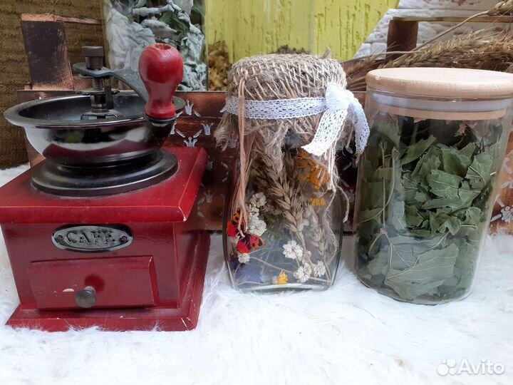 Банка с сухоцветами