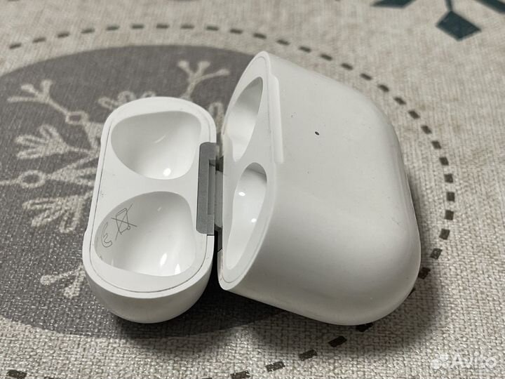 Футляр AirPods 3