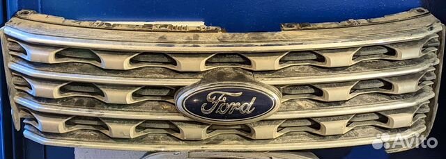 Решетка радиатора Ford Еxplorer 5 рестайлинг
