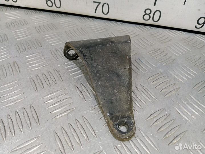 Б/У Кронштейн турбины Mercedes Vito W638#001