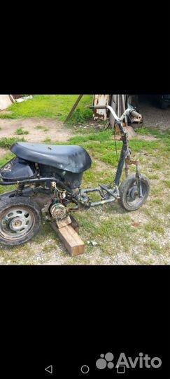 Китайский мопед