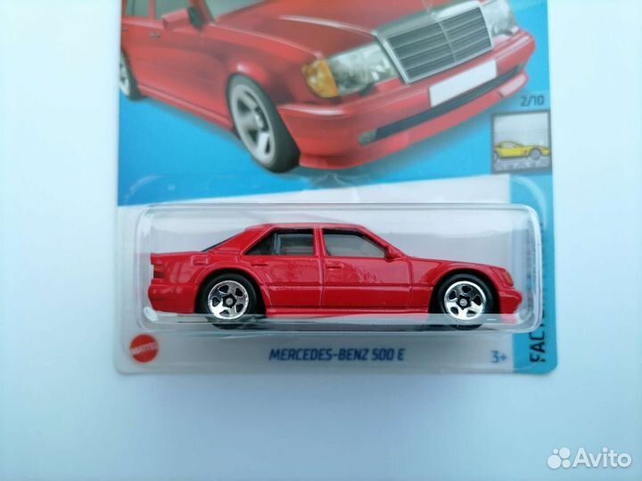 Hot Wheels Mercedes-Benz 500 E