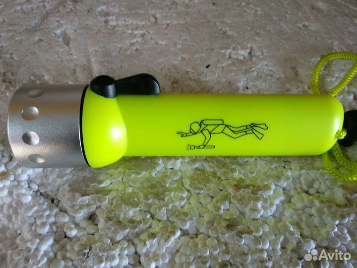 Фонарь подводный