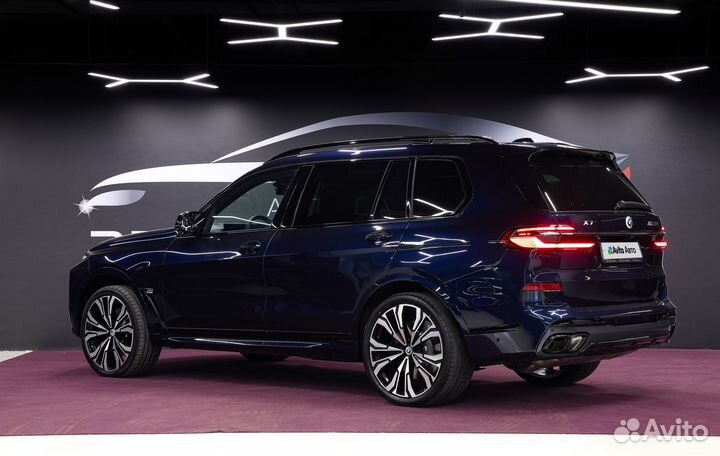 BMW X7 4.4 AT, 2023, 30 км