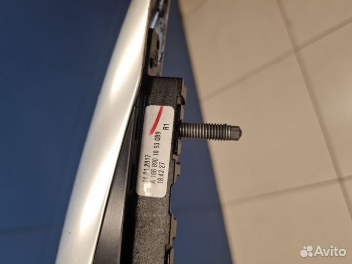 Рейлинг правый Mercedes GL-klasse X166 GL GLS 2012