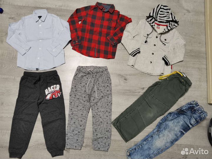 Рубашки, джинсы, трико на мальчика р. 110см