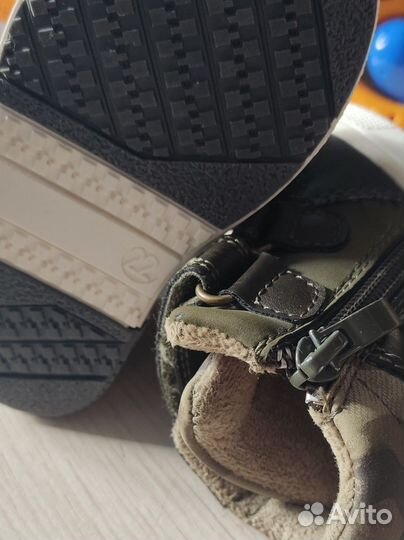 Кроссовки детские