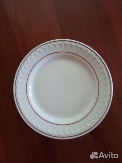 Тарелки плоские. Диаметр 20 см