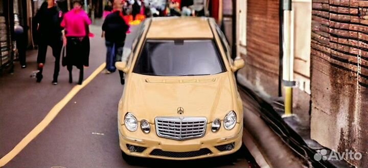 MK model 1/64 Mercedes-Benz E63 AMG W211