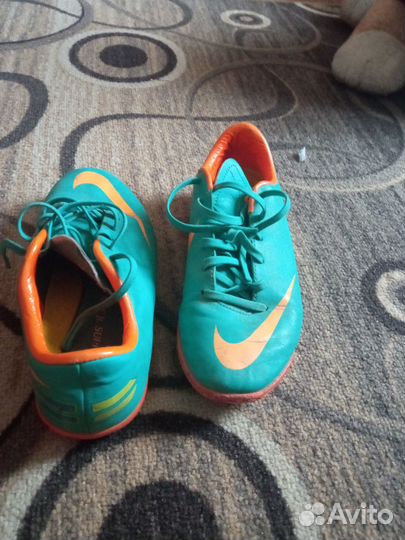 Футзалки nike