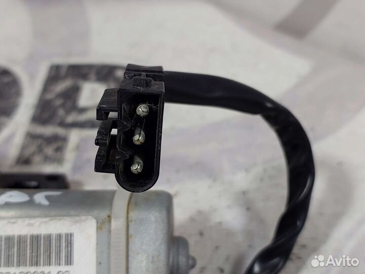 Замок крышки багажника BMW E71