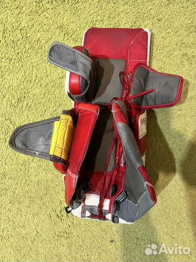 Вратарские щитки warrior