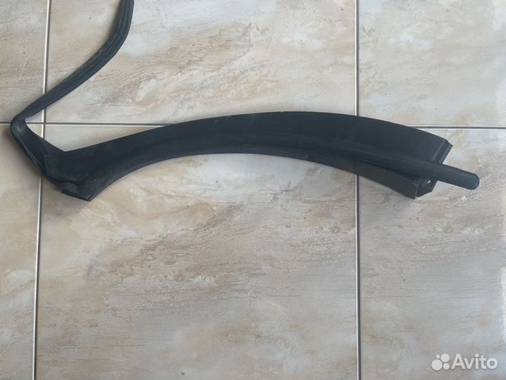 Накладка двери задняя левая Lexus Rx 4 С 2015Года