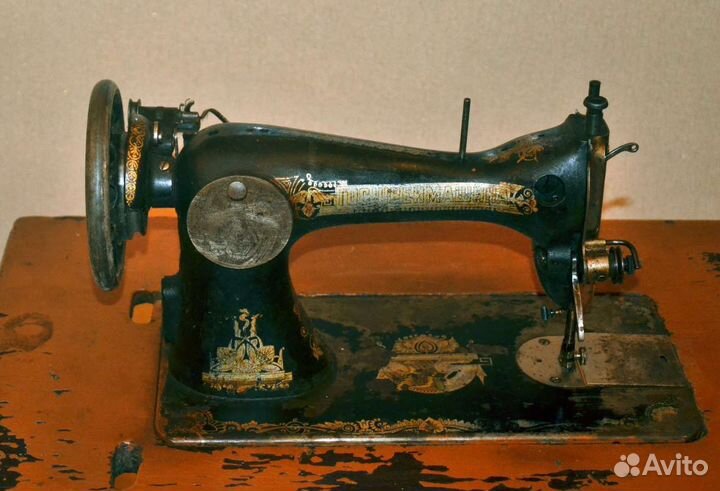 Швейная машина Singer