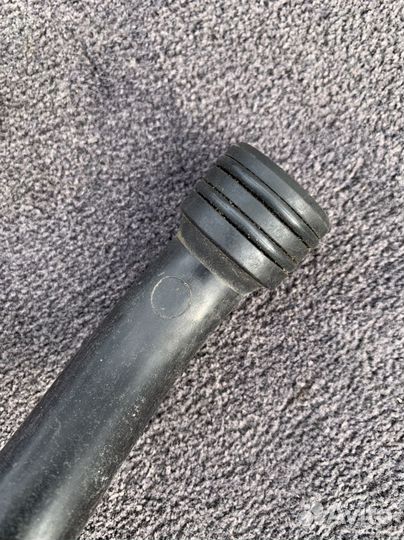 Трубка охлаждения Порше Кайен 4.8