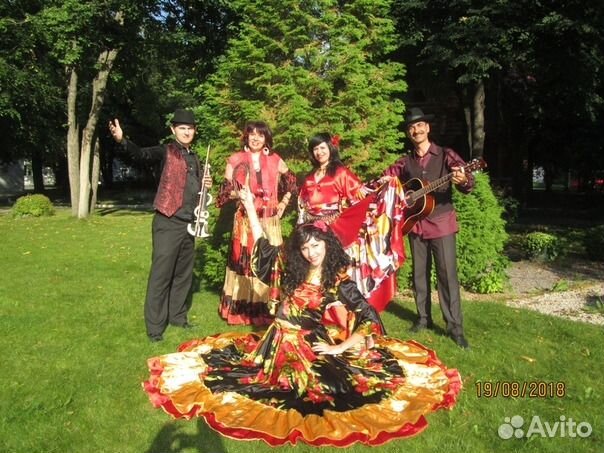 Цыганский ансамбль 