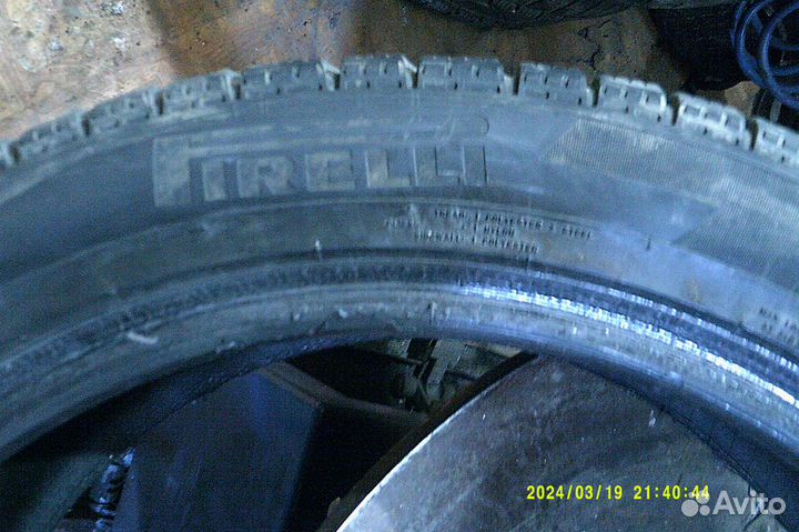 Pirelli Ice Zero FR 245/45 R19