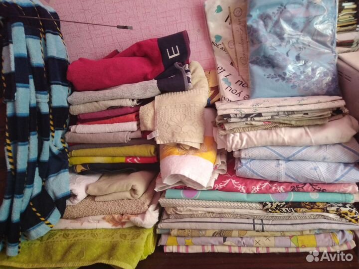 Простыни Пододеяльник. Полотенце