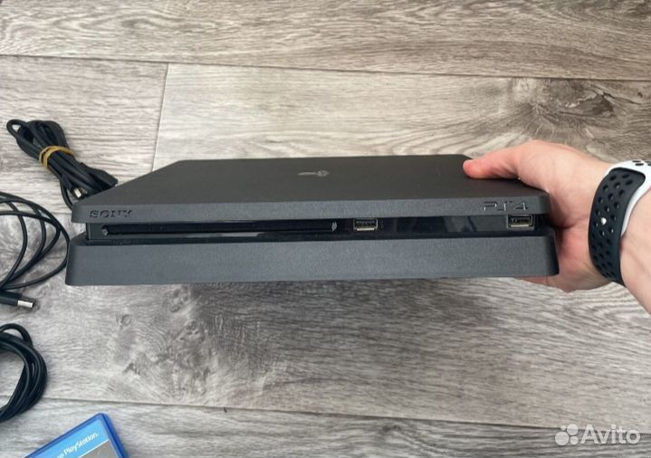 Sony PS4 slim 1tb