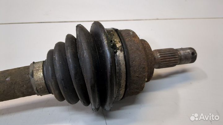 Полуось правая передняя Peugeot 308