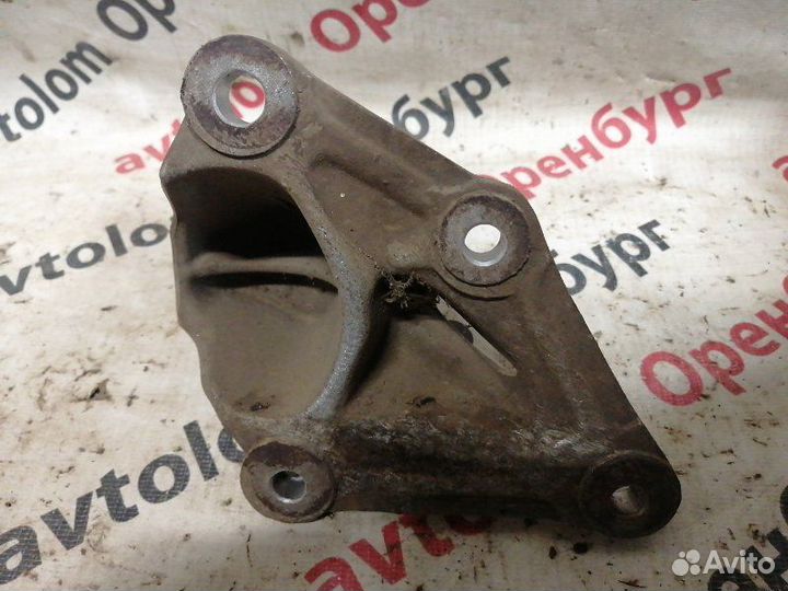 Кронштейн гура Lifan Smily LF479Q3B 2011