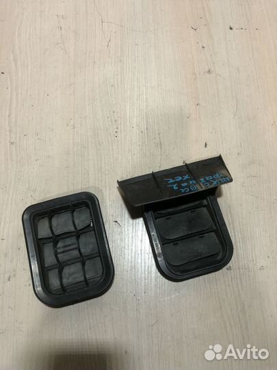 Решетка вентиляционная Skoda Fabia 2