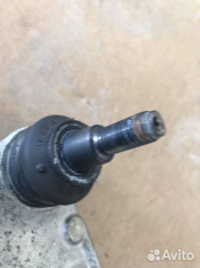 Рычаг верхний передний правый Порше Кайен 958(1281