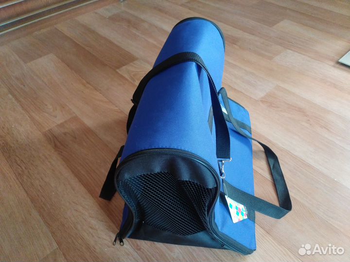 Переноска для кошек и мелких собак