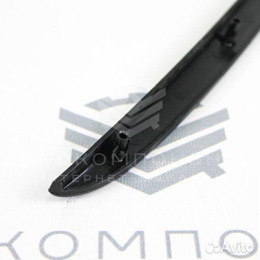 Молдинги обивок дверей Лада Приора 2 (черный лак)
