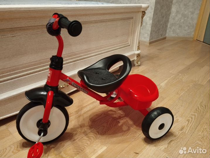 Трехколесный велосипед