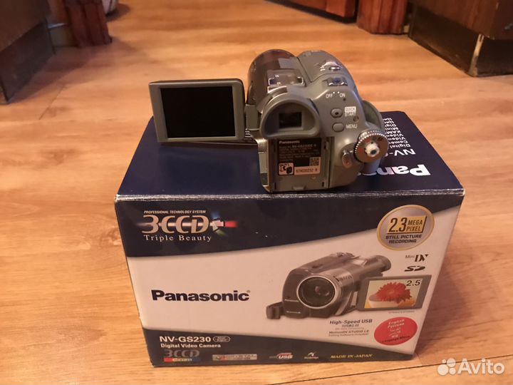 Видеокамера panasonic