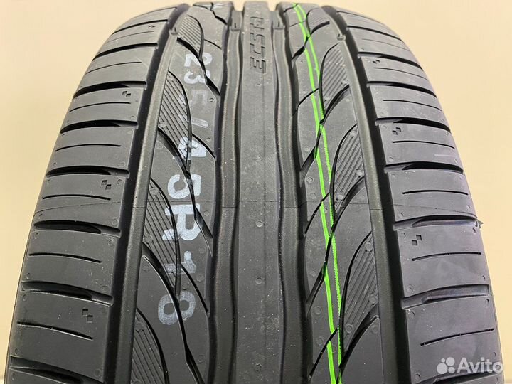 Kumho Ecsta PS31 235/45 R18 98W