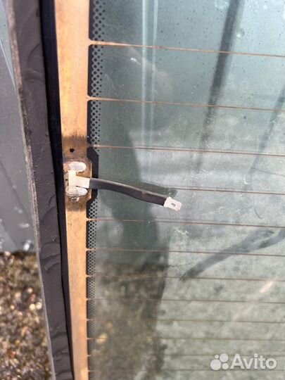 Стекло заднее заднее Renault Logan lsra K7J 2008